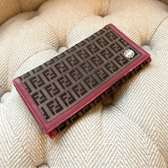 Authentic Fendi Zucchino Canvas Pink Leather Bifold Wallet - Picture 1 of 11